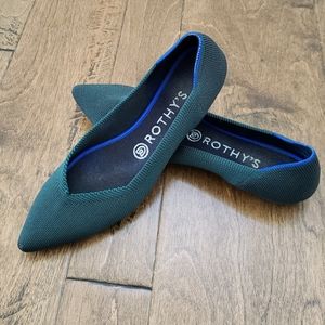 Emerald Green Rothy's Size 8!